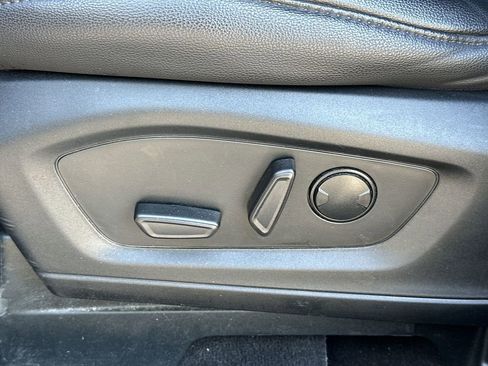 Used 2023 Ford Explorer Limited w/ Equipment Group 301A image 16