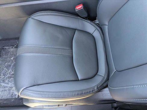 New 2025 Honda Pilot EX-L image 4