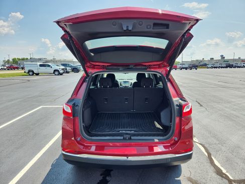 Used 2018 Chevrolet Equinox LT image 10