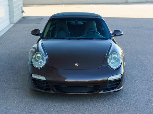 Used 2010 Porsche 911 Carrera S RWD image 25