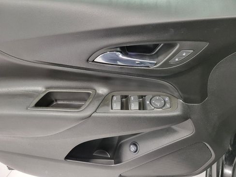 Used 2023 Chevrolet Equinox LT image 25