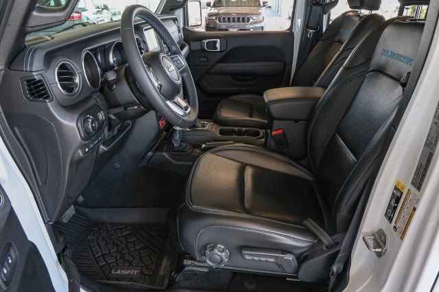 Used 2023 Jeep Wrangler Unlimited Rubicon 4xe AWD/4WD image 9