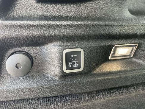 Used 2022 Jeep Grand Cherokee L Summit w/ Advanced Protech Group IV image 11