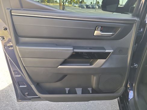 Used 2025 Toyota Tundra Limited image 14