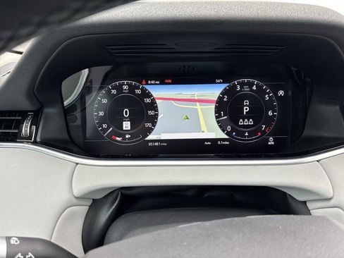 Used 2020 Land Rover Range Rover Evoque SE image 12