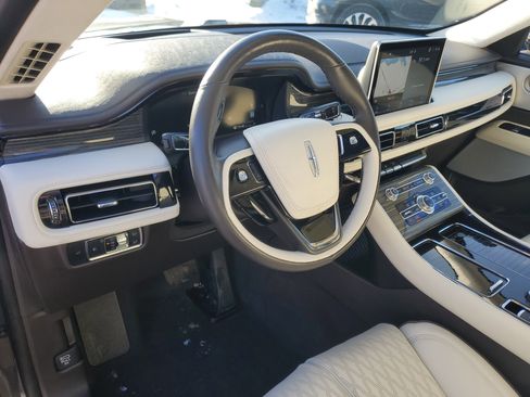 Certified 2023 Lincoln Aviator Black Label w/ Dynamic Handling Package image 13