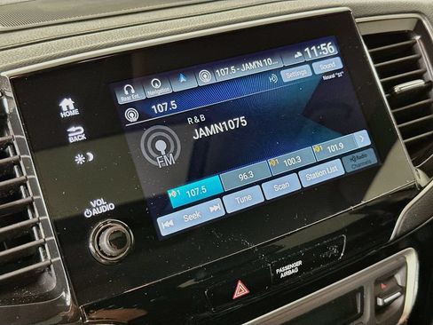 Used 2019 Honda Pilot Touring image 16