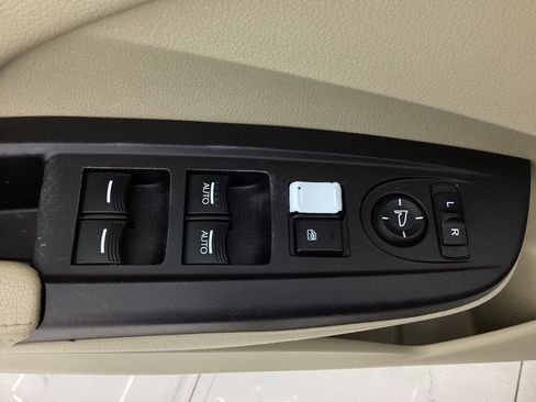 Used 2014 Acura RDX FWD image 39