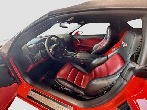 Used 2011 Chevrolet Corvette Grand Sport w/ Preferred Equipment Group RWD image 20