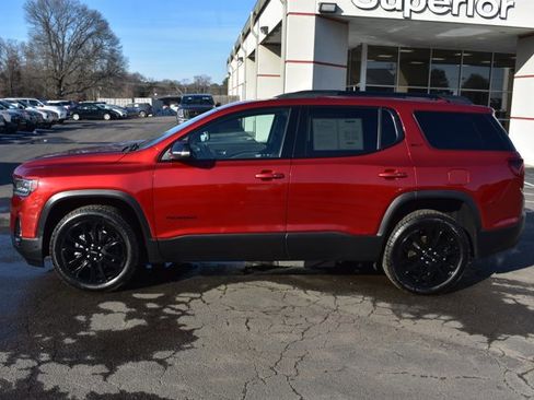 Used 2022 GMC Acadia SLT w/ Elevation Edition image 10