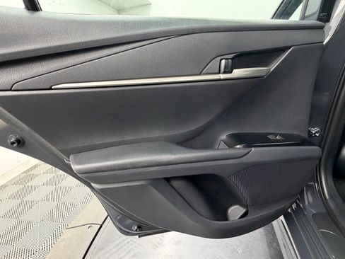 Used 2026 Toyota Camry SE FWD image 38