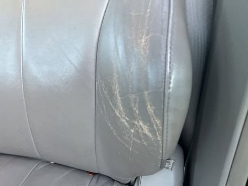 Used 2011 Toyota Camry XLE image 12