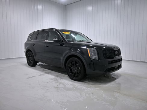 Used 2021 Kia Telluride EX w/ EX Premium Package AWD/4WD image 3
