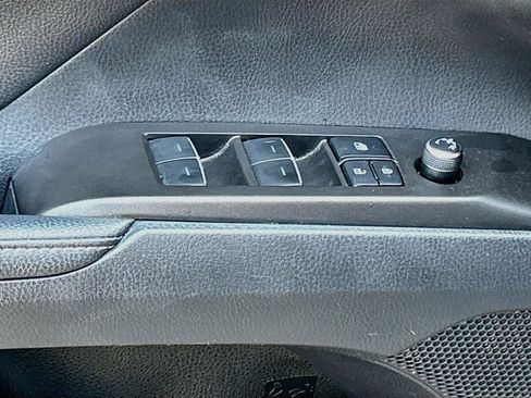 Used 2023 Toyota Camry XSE FWD image 22