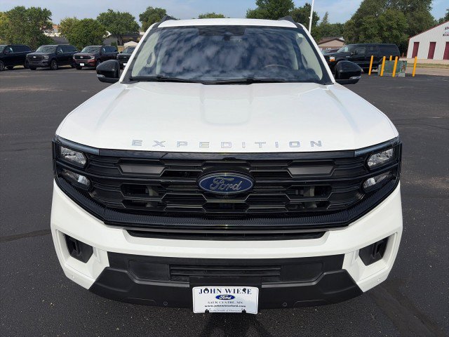 Used 2025 Ford Expedition Active AWD/4WD image 8