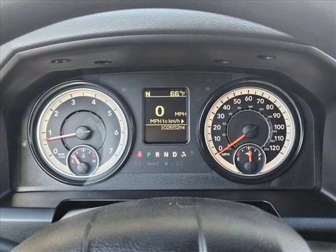 Used 2018 RAM 1500 Classic SLT image 11