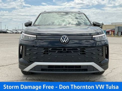 New 2026 Volkswagen Tiguan SE FWD image 8
