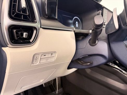 Used 2023 Kia Sorento SX Prestige w/ Panoramic Sunroof Package AWD/4WD image 30