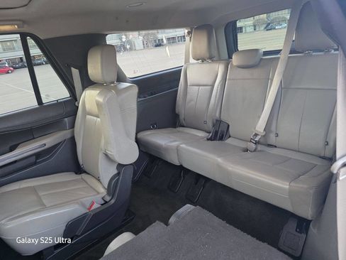 Used 2020 Ford Expedition Max XLT w/ Equipment Group 202A image 14