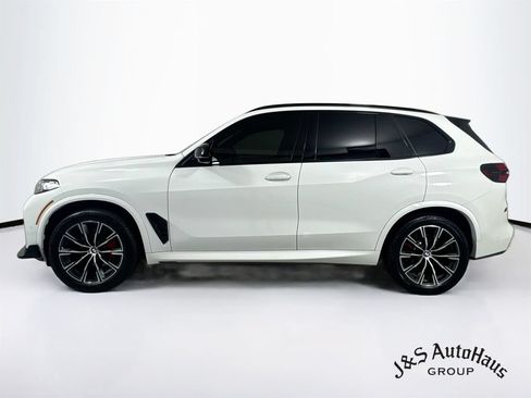 Used 2024 BMW X5 xDrive40i w/ M Sport Package AWD/4WD image 4