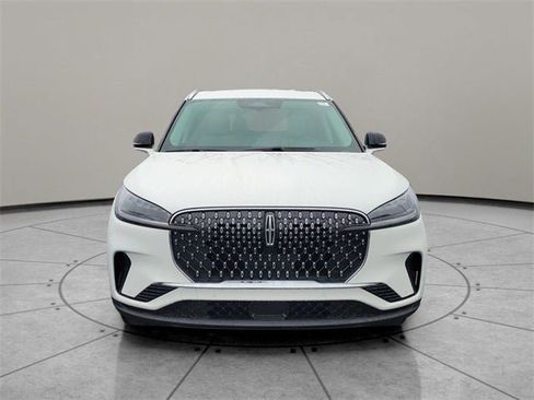 New 2026 Lincoln Aviator AWD image 13