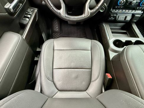 Used 2022 Chevrolet Silverado 2500 LTZ w/ LTZ Plus Package image 17