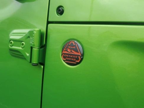 New 2025 Jeep Gladiator Mojave image 9