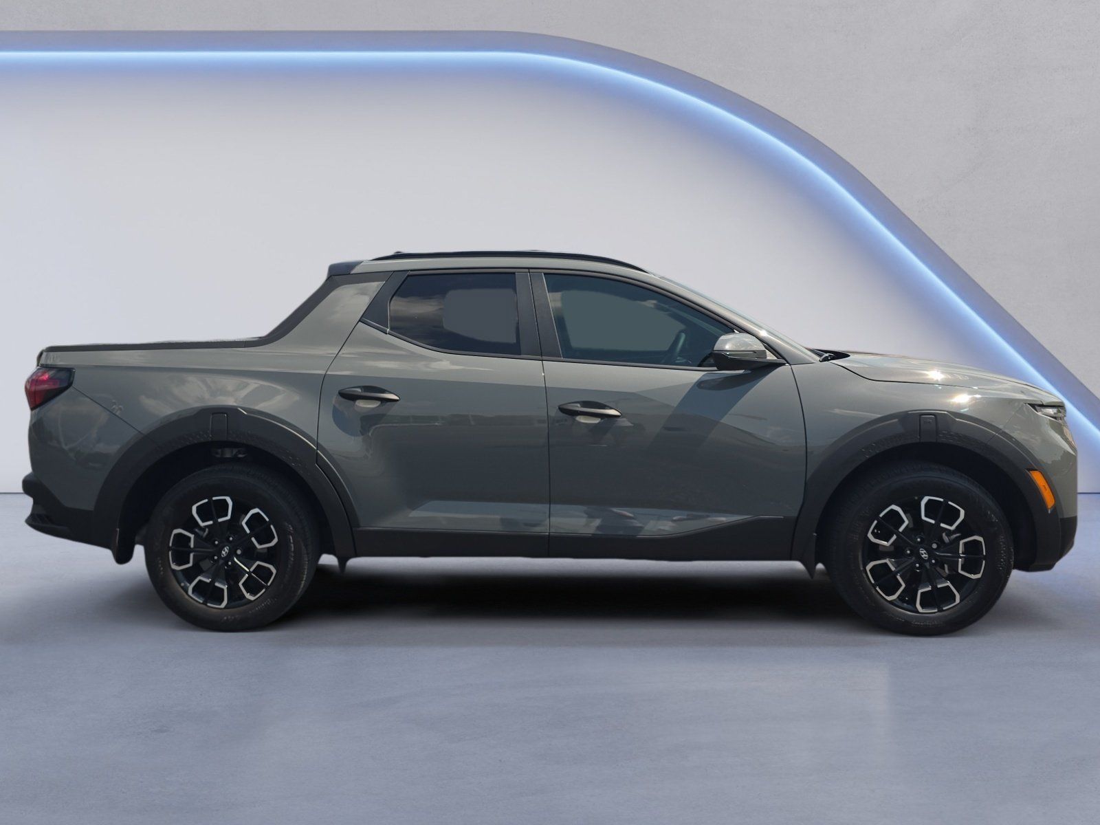 Used 2024 Hyundai Santa Cruz SEL w/ Activity Package FWD image 7
