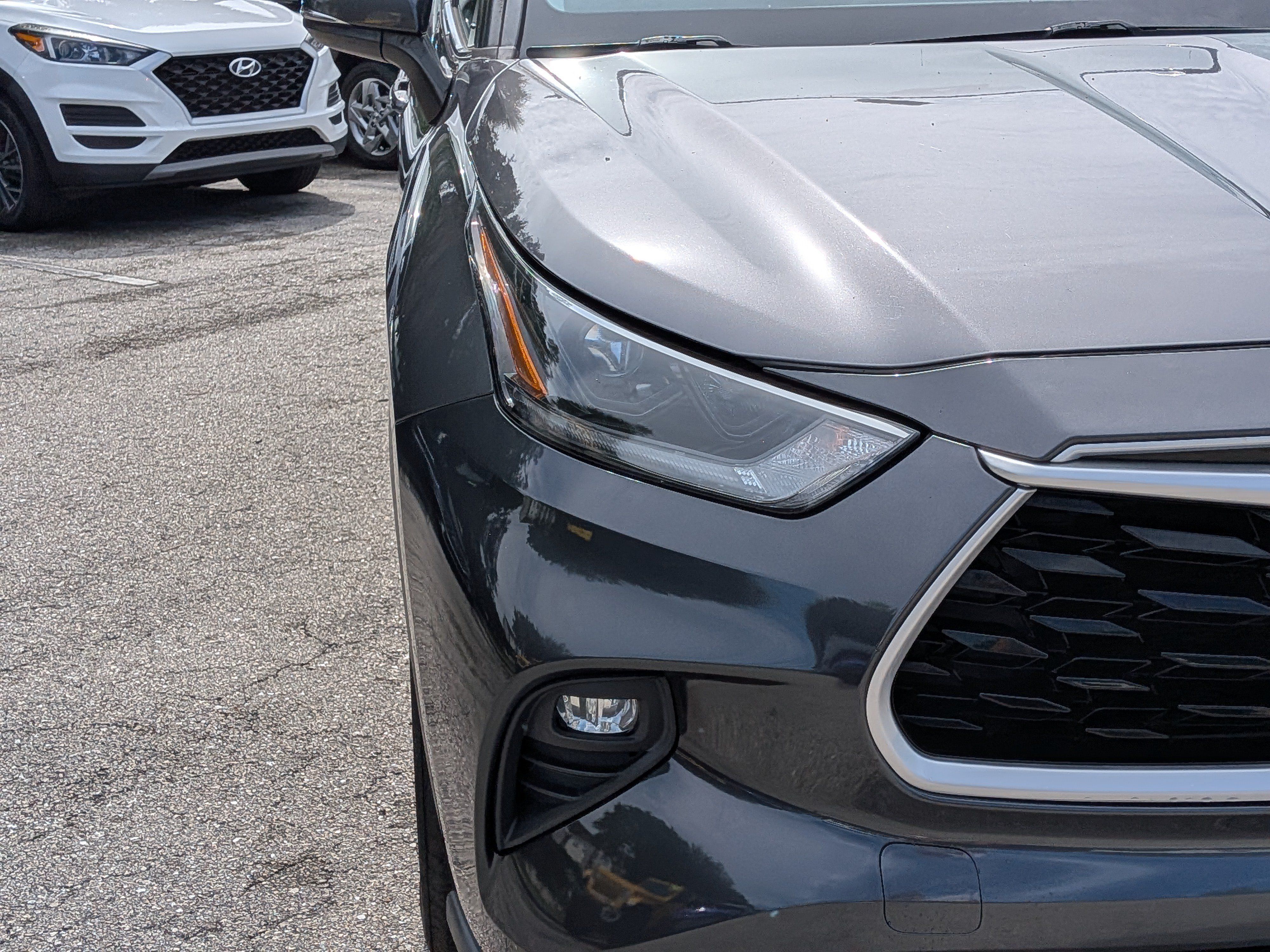 Used 2021 Toyota Highlander XLE AWD/4WD image 10