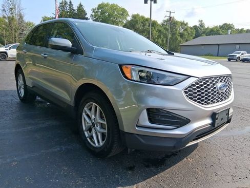 Used 2024 Ford Edge SEL AWD/4WD image 7
