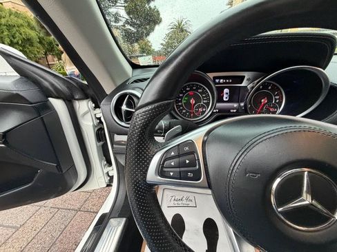 Used 2018 Mercedes-Benz SL 550 image 44