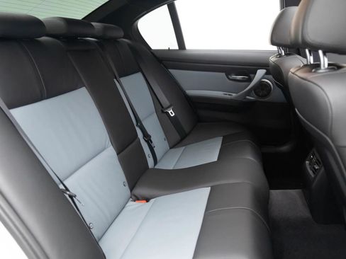 Used 2011 BMW M3 Sedan RWD image 41