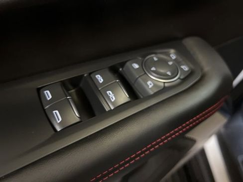 Used 2025 GMC Yukon XL AT4 Ultimate image 45