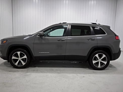 Used 2019 Jeep Cherokee Limited AWD/4WD image 27