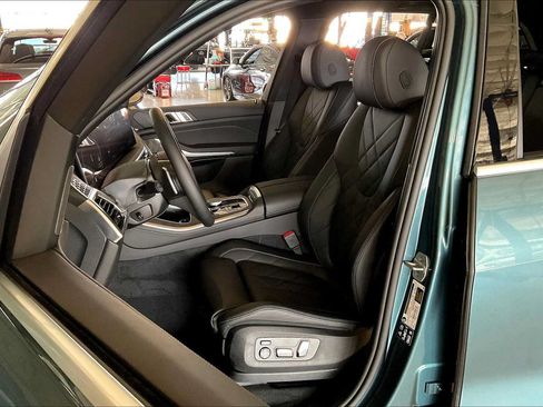 Used 2026 BMW X5 xDrive40i AWD/4WD image 9