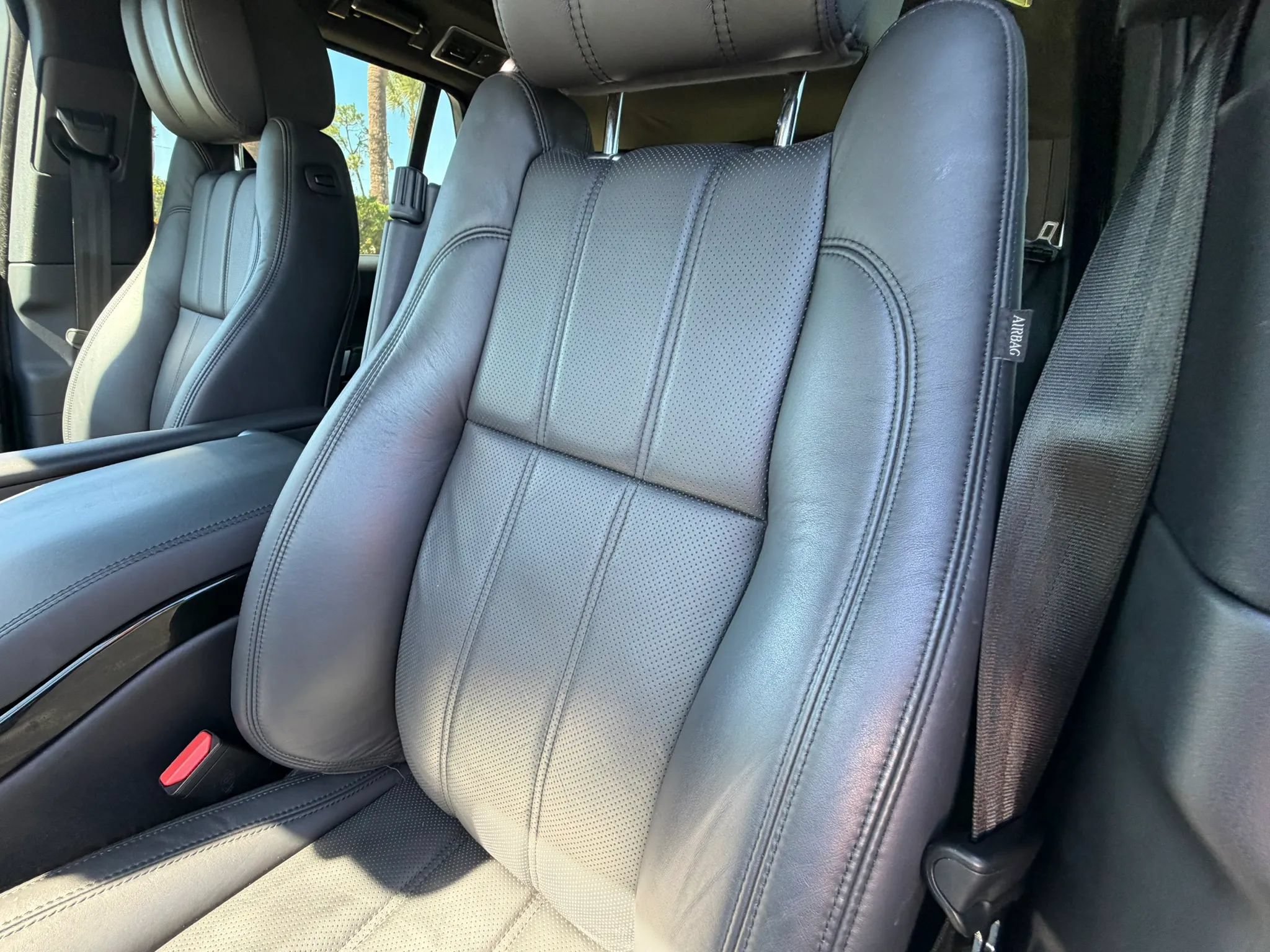 Used 2014 Land Rover Range Rover Supercharged AWD/4WD image 37