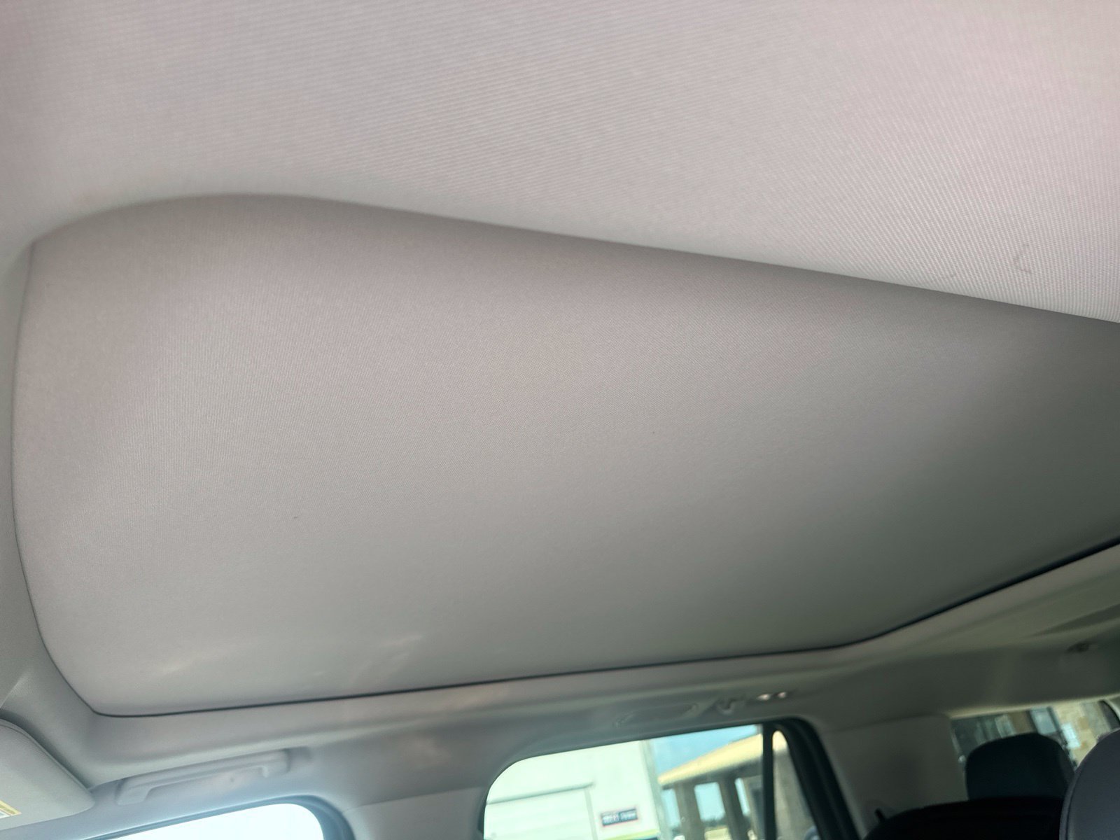 Used 2025 Ford Expedition Active RWD image 8
