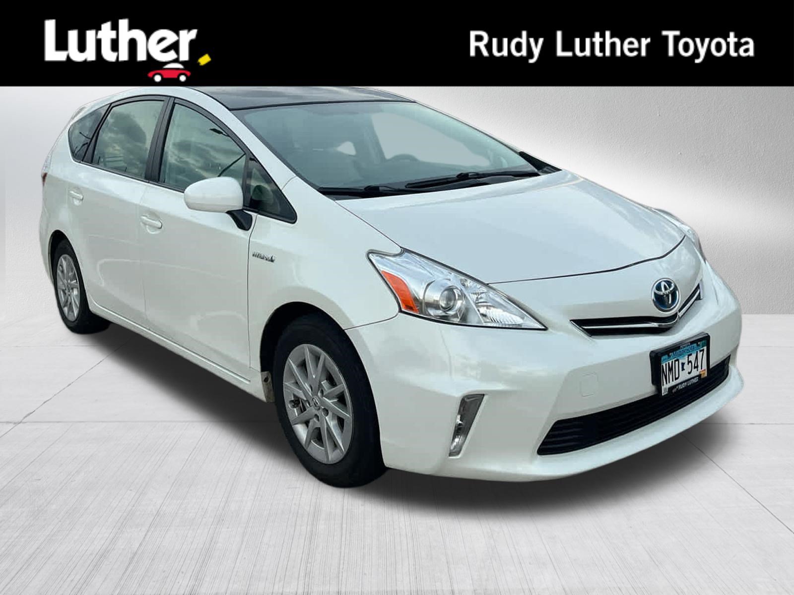 Used 2014 Toyota Prius V Three FWD image 1