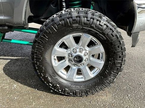 Used 2017 Ford F250 Lariat w/ Lariat Ultimate Package image 8