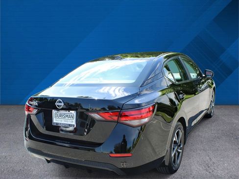 Used 2025 Nissan Sentra SV w/ Trunk Package FWD image 9