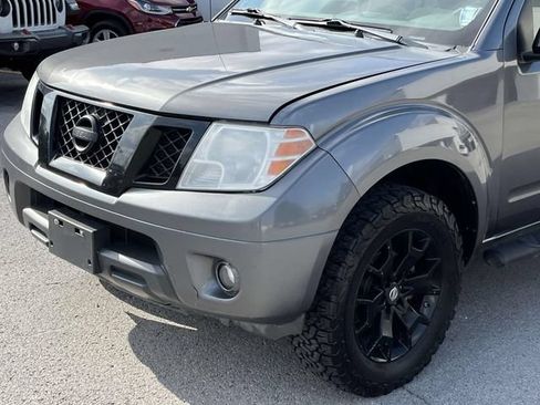 Used 2019 Nissan Frontier SV w/ Value Truck Package AWD/4WD image 9