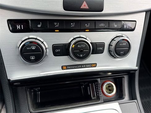 Used 2015 Volkswagen CC Sport image 18