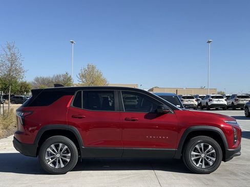 New 2026 Chevrolet Equinox LT image 3