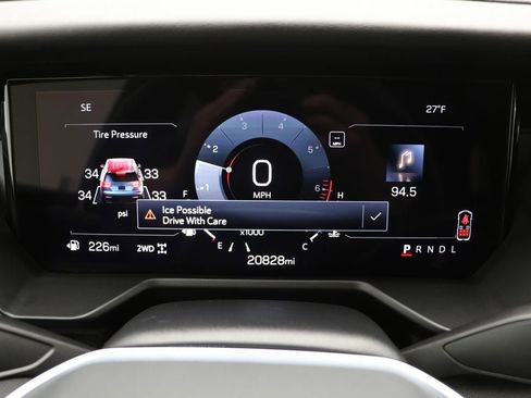 Used 2025 GMC Acadia Elevation image 20