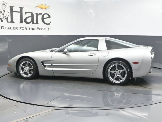 Used 2004 Chevrolet Corvette Coupe RWD image 44