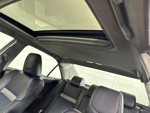 Used 2014 Toyota Camry SE image 12