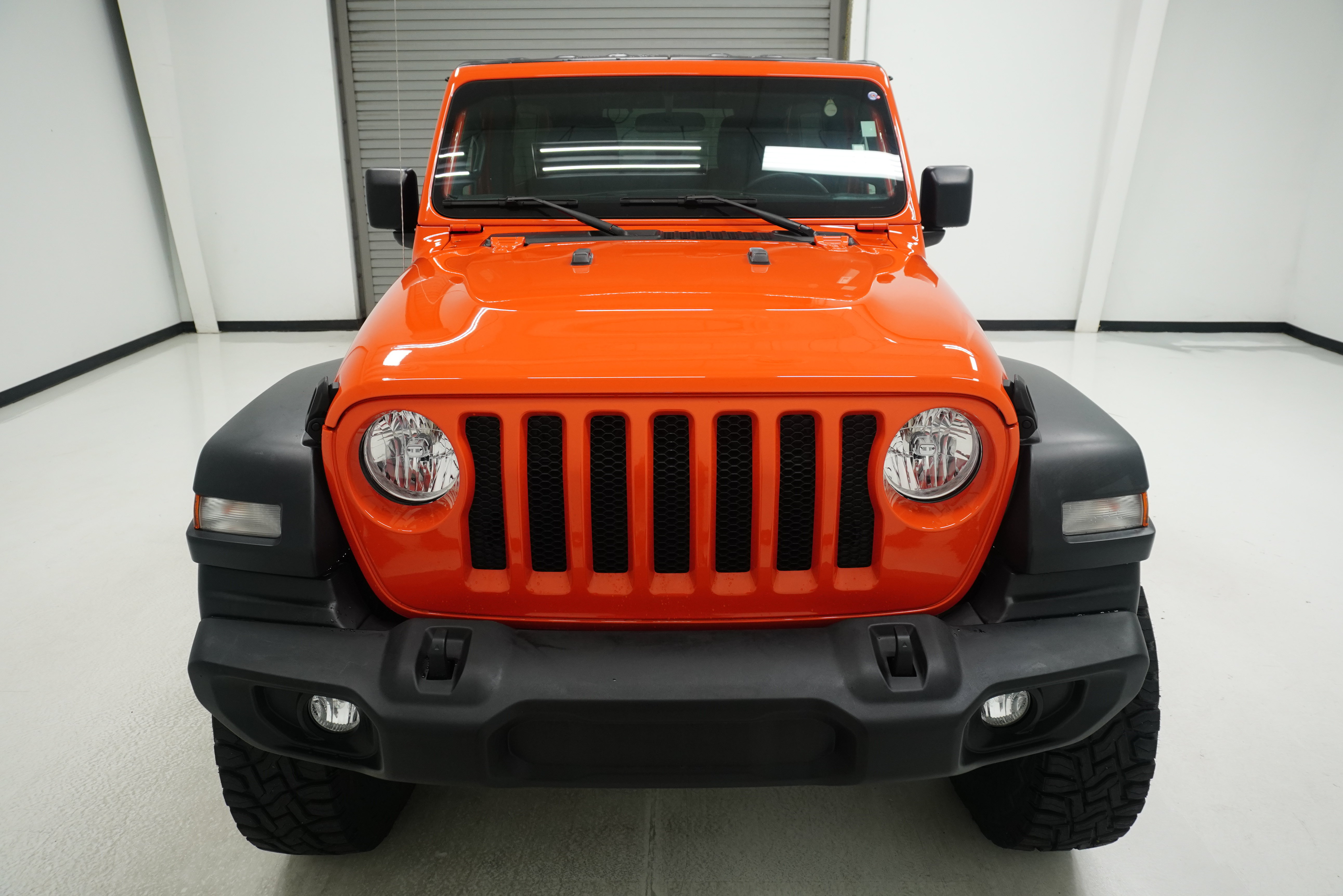Used 2018 Jeep Wrangler Unlimited Sport S AWD/4WD image 2