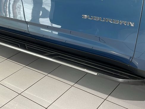New 2026 Chevrolet Suburban Premier w/ Sun And Tow Package AWD/4WD image 5