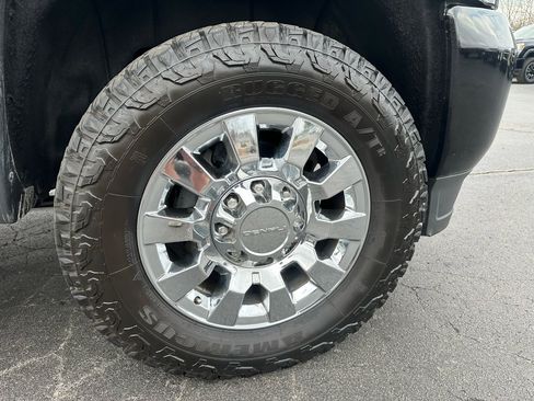 Used 2016 GMC Sierra 2500 Denali w/ Driver Alert Package image 19