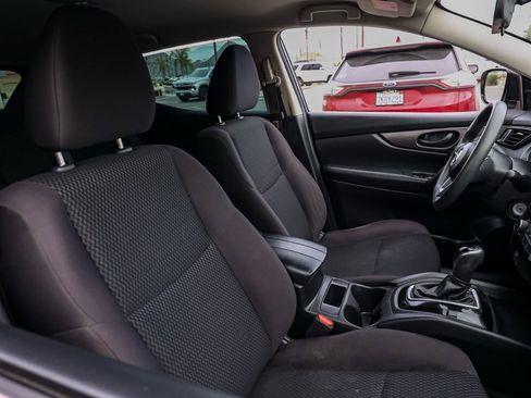 Used 2018 Nissan Rogue Sport S w/ S Appearance Package image 26